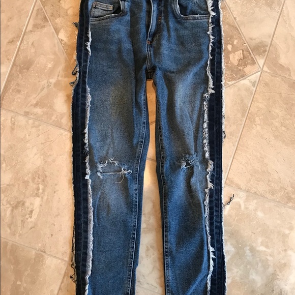 New Zara distressed jeans 2 - Picture 8 of 8